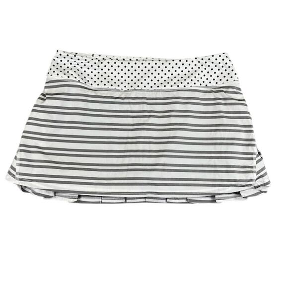 Lululemon Skirts Womens 32" White Black Run Pace Setter Skorts Ruffled Tennis - Picture 1 of 12